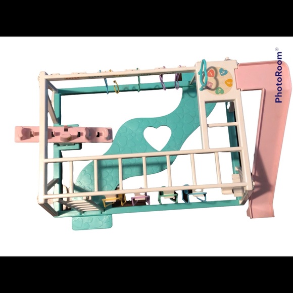 Quints Dolls- with playground - Picture 4 of 9